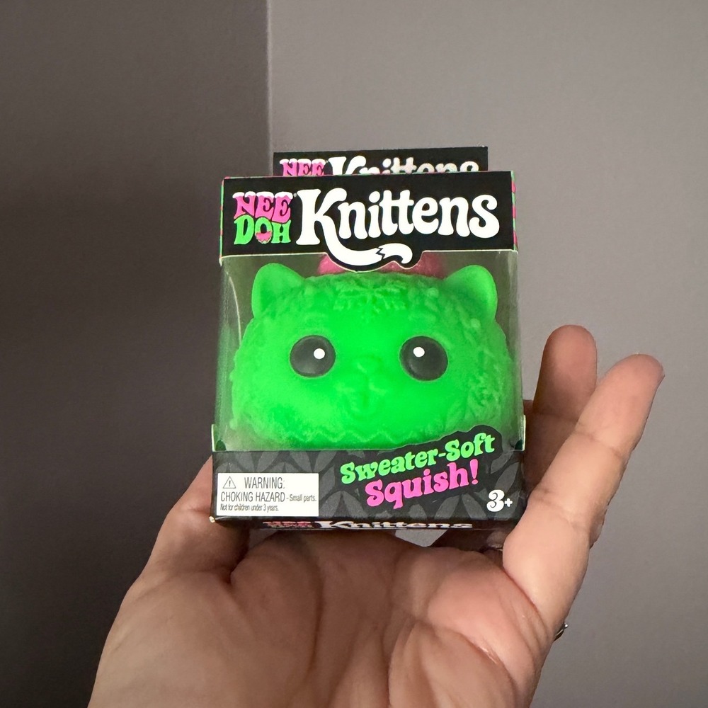 Schylling NeeDoh Knittens Green Cat Stress Toy Sweater Soft Squish Squishy NEW